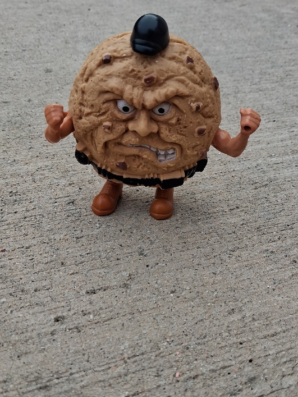 Vintage Food Fighters Chip the Ripper Chocolate Cookie Figure 1988